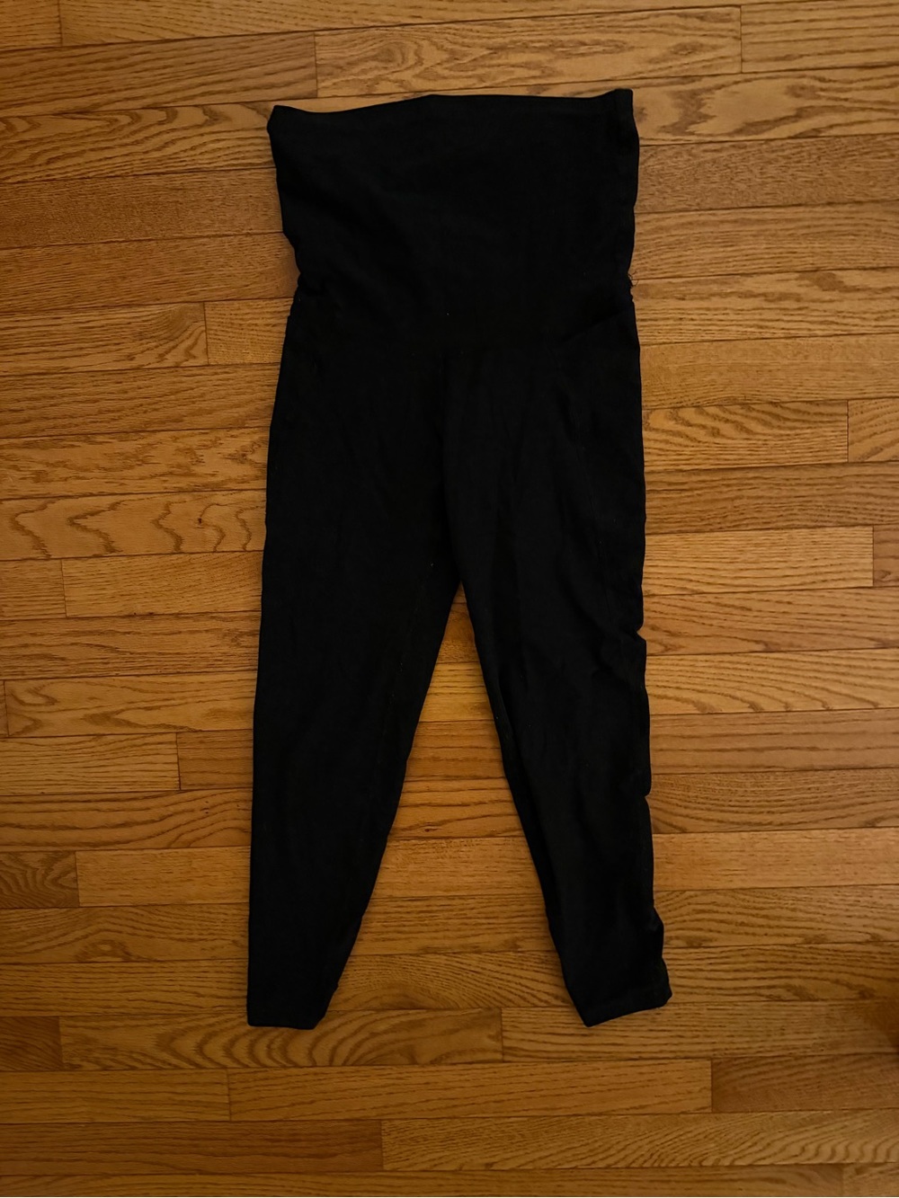 Beyond Yoga (Beyond the Bump) Black Maternity Leggings with Pockets